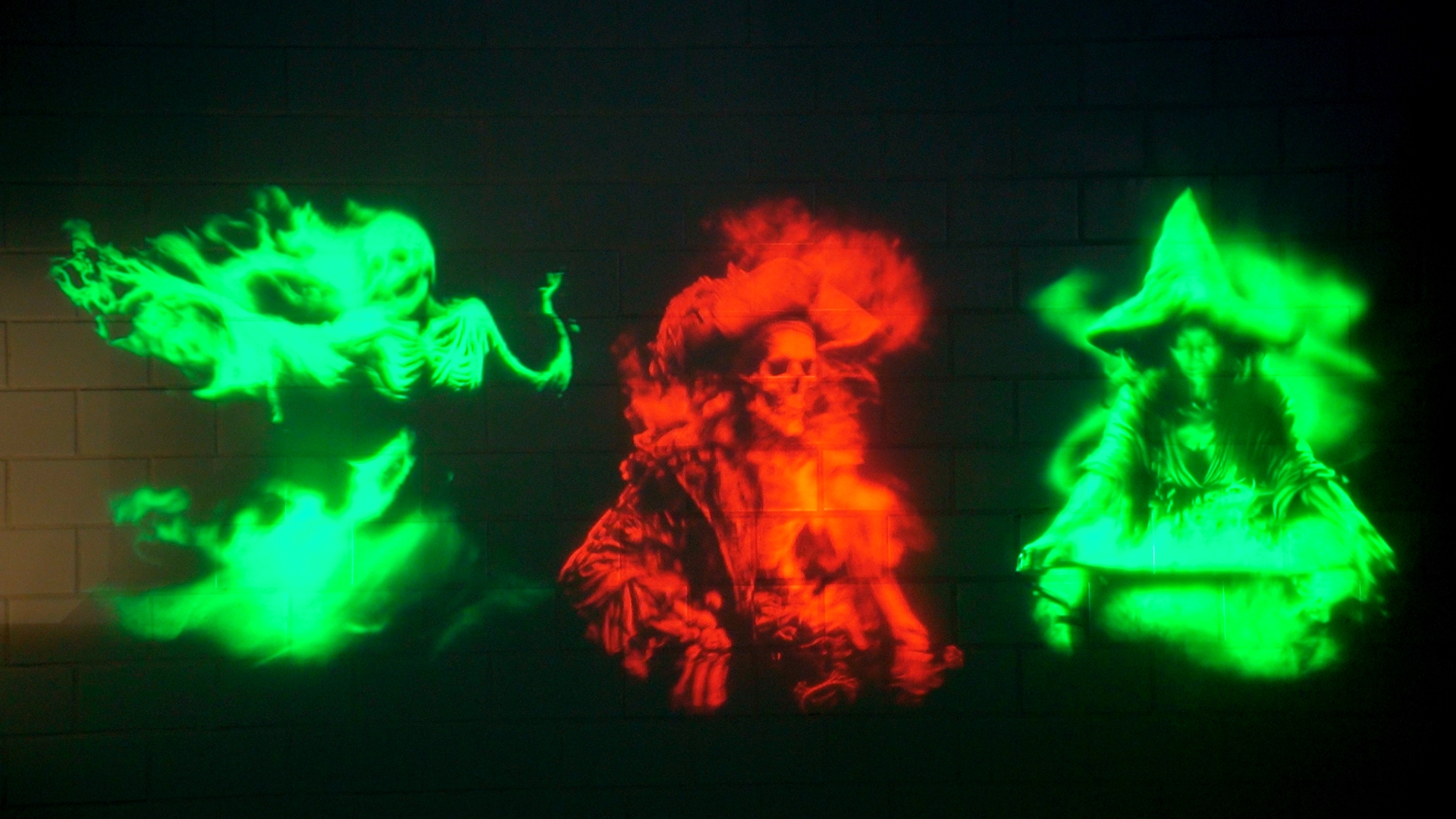 Amazon.com: Treela Halloween Projector Lights Outdoor Indoor